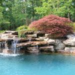 Pool Construction: Brooks Pool Co., Inc. 
Interior Finish: Tahoe Blue PebbleTec®

Landscape Architect: Landscape Associates, LLC | North Little Rock, AR

Brooks Pool Co., Inc. | © 2021 