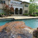 Pool Construction: Brooks Pool Co., Inc. 
Interior Finish: Tahoe Blue PebbleTec®

Landscape Architect: Landscape Associates, LLC | North Little Rock, AR

Brooks Pool Co., Inc. | © 2021 